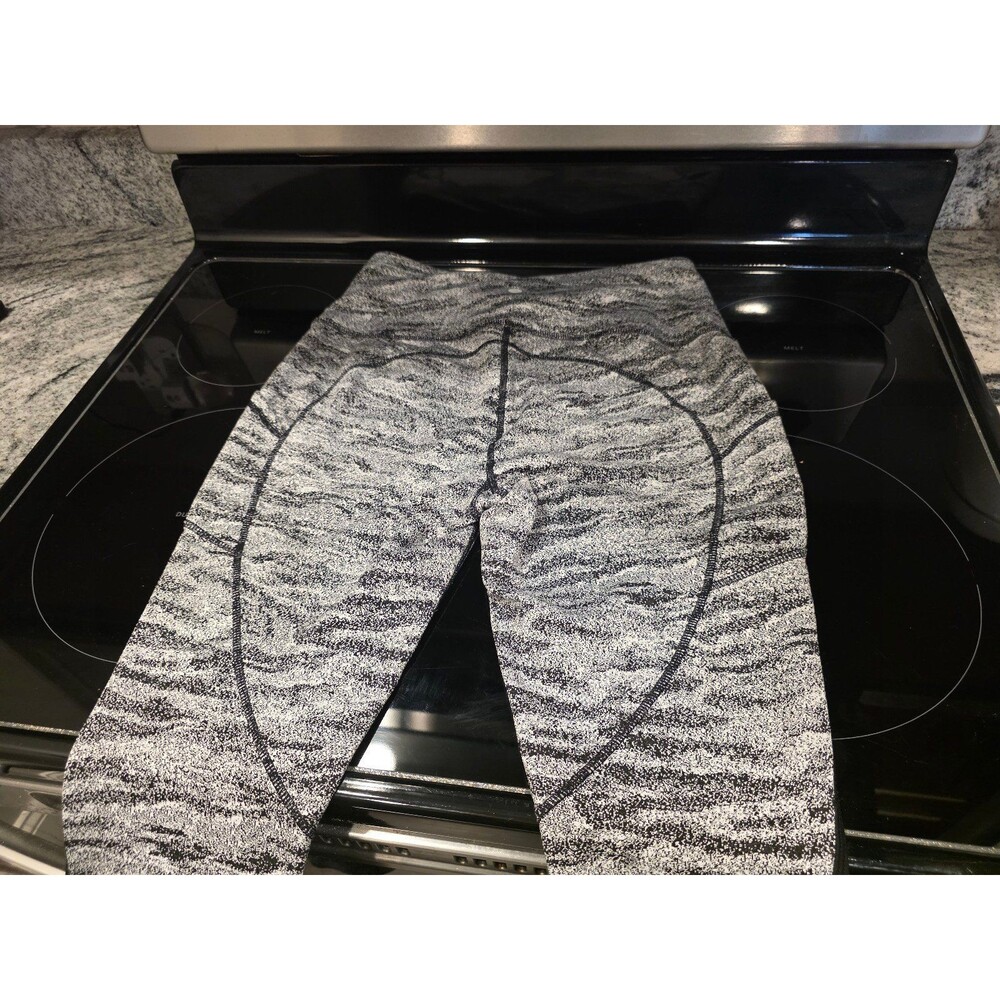 Women's athletic leggings - Picture 5 of 9